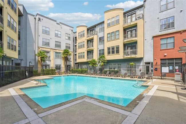 Foto del edificio - 400 17th St NW