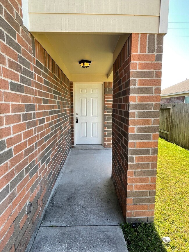 Foto del edificio - 17918 Evergreen Trace Ln