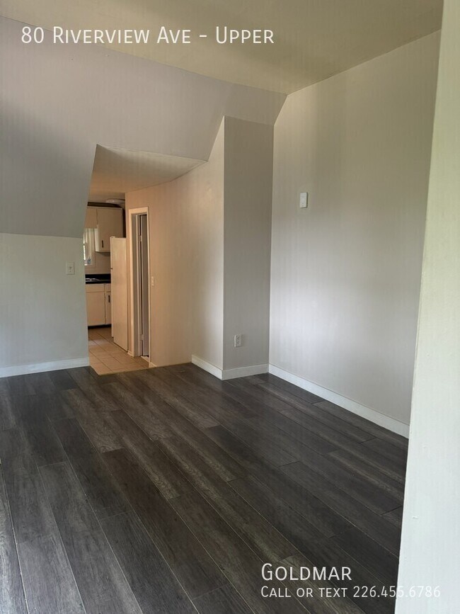 Photo du bâtiment - Gorgeous Apartment, just steps away from P...