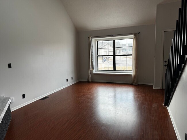 Foto del edificio - 3250 N Longfellow Ct