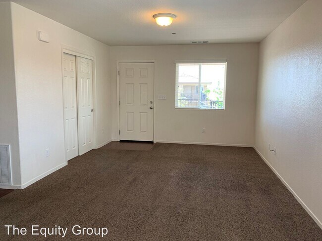 Foto del edificio - 2212-2218 W Lark Ave