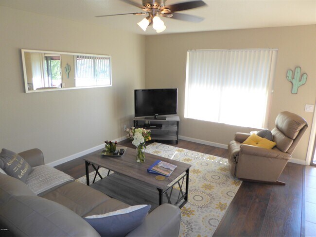 Building Photo - 16657 E Gunsight Dr