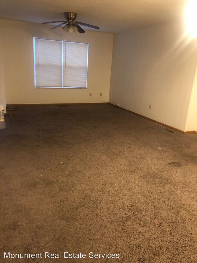 Foto del edificio - 3 br, 1.5 bath House - 946 Lakeview Rd