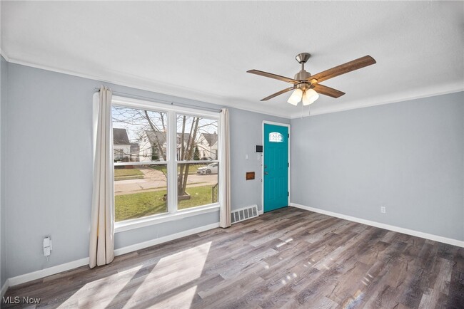 Foto del edificio - 15419 Edgewood Ave