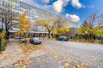 Building Photo - 1401 E 55th St