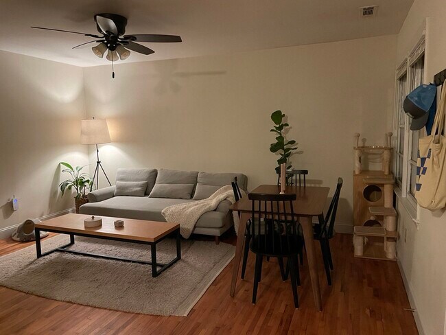 Building Photo - 589 Highland Ave