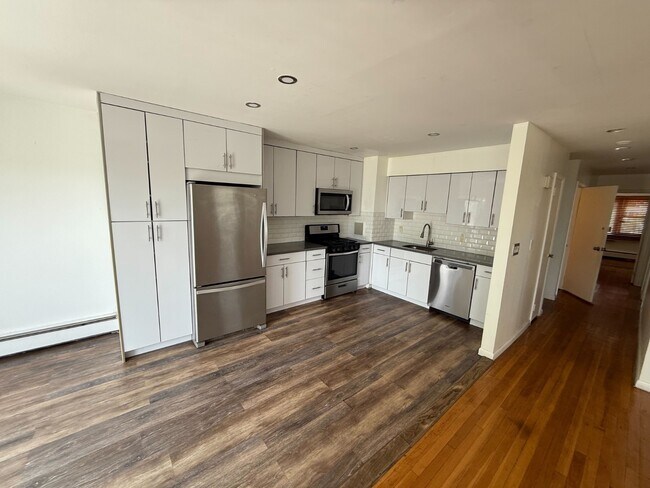 Foto del edificio - 72 Edgewood Ave