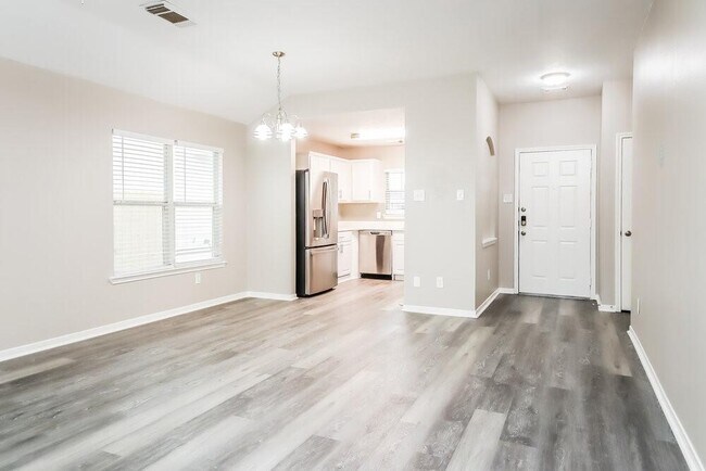 Building Photo - 21123 Wortham Oaks Dr