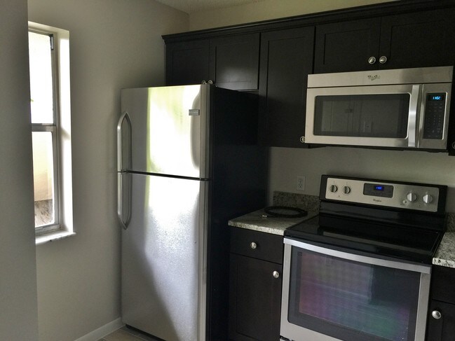 Foto del edificio - 3111 SE Aster Ln