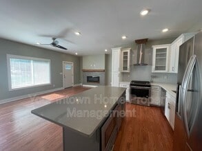 Building Photo - 797 Brownwood Ave SE