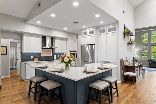 Foto del edificio - 8412 Ridgebrook Cir