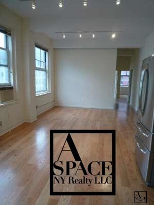 Primary Photo - 114 Chambers Street