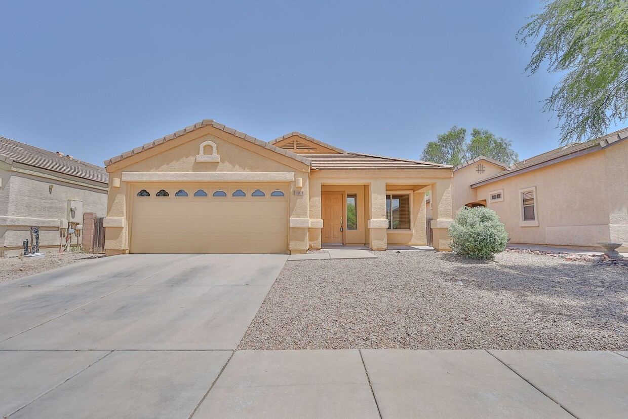 Primary Photo - 4 Bedroom 2 Bathroom