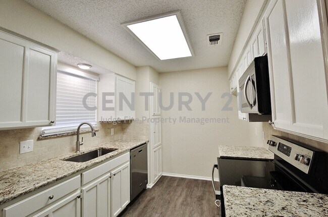 Foto del edificio - Cozy 3/2/2 in Mansfield ISD For Rent!
