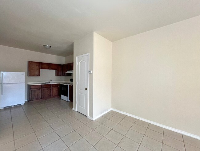 Foto del edificio - 3110 Potomac Loop