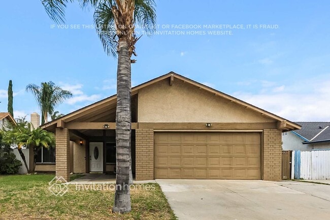 Building Photo - 2155 E Alondra St
