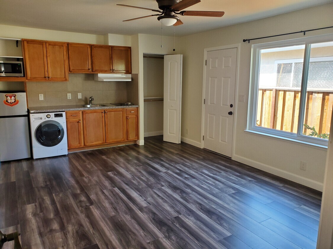 Foto principal - 4118 Rosenbaum Ave