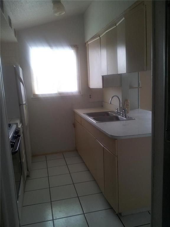 Foto del edificio - 4 br, 2 bath House - 412 Kelvin Ave