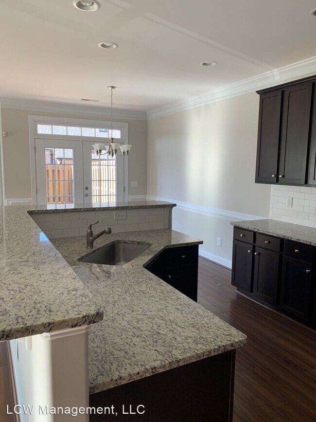 Building Photo - 2 br, 2.5 bath House - 1091 Richmond Park ...