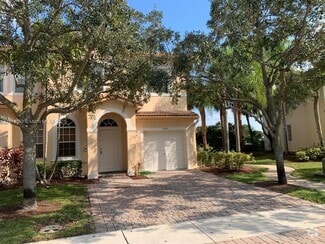 Building Photo - 2635 SW 84th Terrace