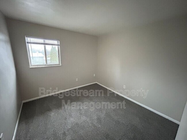 Foto del edificio - 7919 N Main St