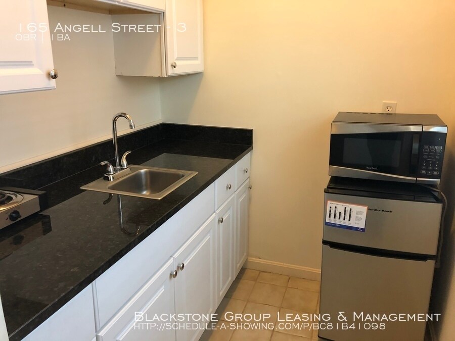 Foto principal - 165 Angell Street