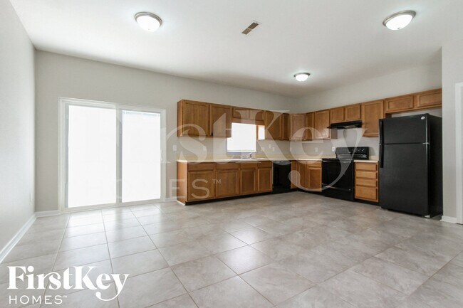 Foto del edificio - 6148 Navy Cir