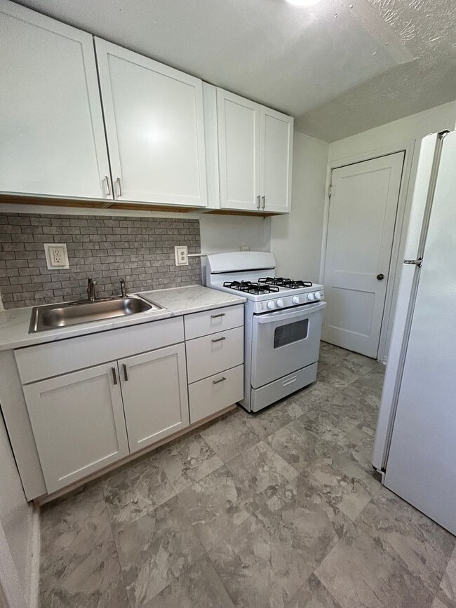 Photo - 1500-1506 Perdue Street Apartment