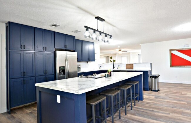 Foto del edificio - Beautifully Renovated 3bd/2ba home in Portales; Available 8/1/26