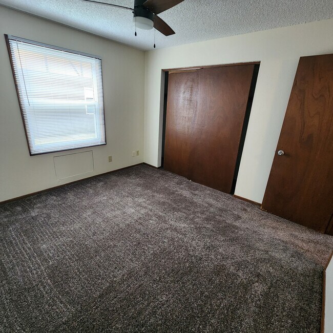 Building Photo - 3207 Eldorado Blvd
