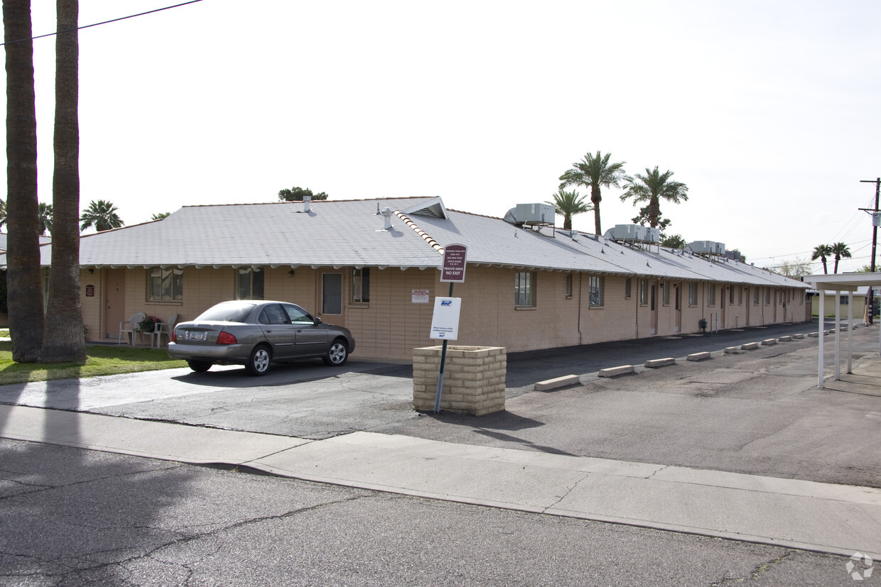 Primary Photo - Turney Apartments