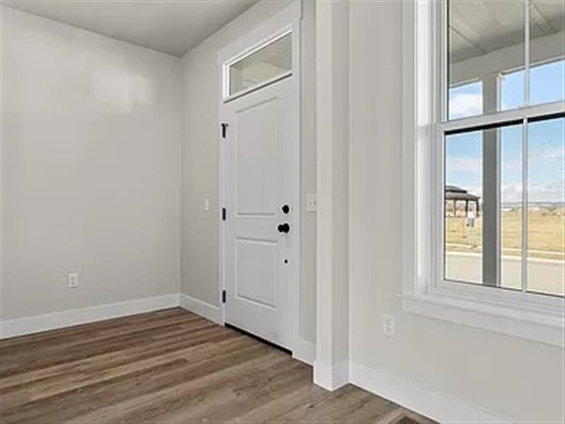 Primary Photo - Exquisite Home