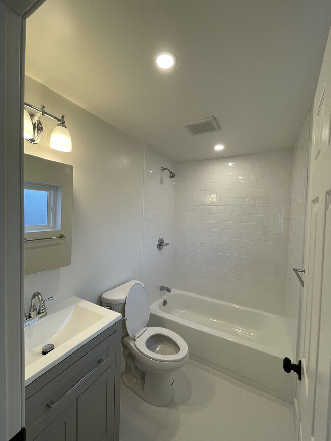 Foto del edificio - 423 W Maple Ave