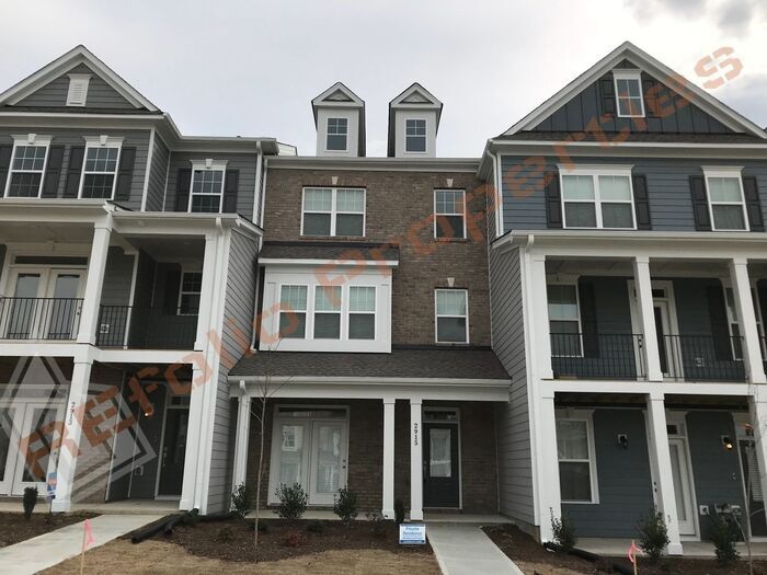 Primary Photo - Beautiful 3 Story 4 Bedrooms 2 Car Garage ...