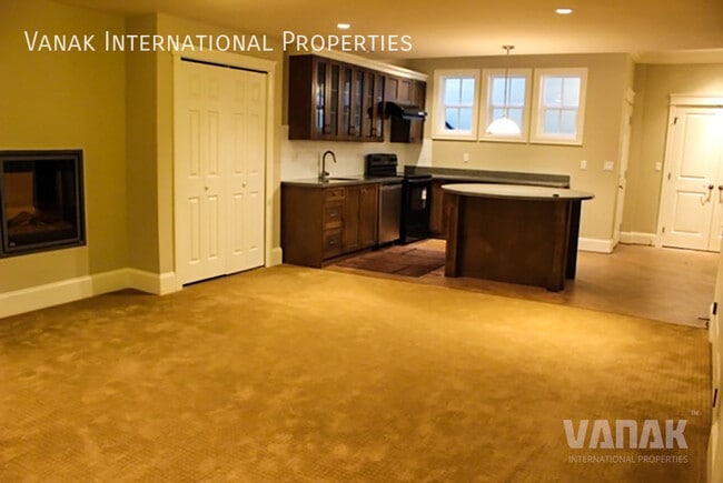 Building Photo - Spacious 2-Bedroom Basement Suite in Canyo...