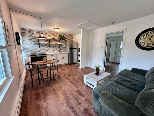 Kitchen Living Combo - 630 Palmer Ave Apartments