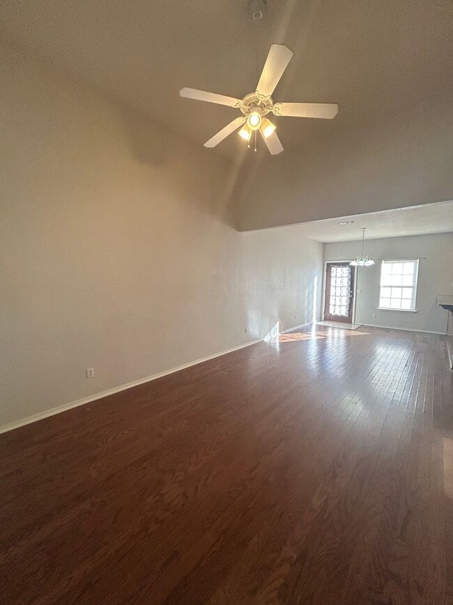 Photo - 3005 SW Amberwood Ave Apartment