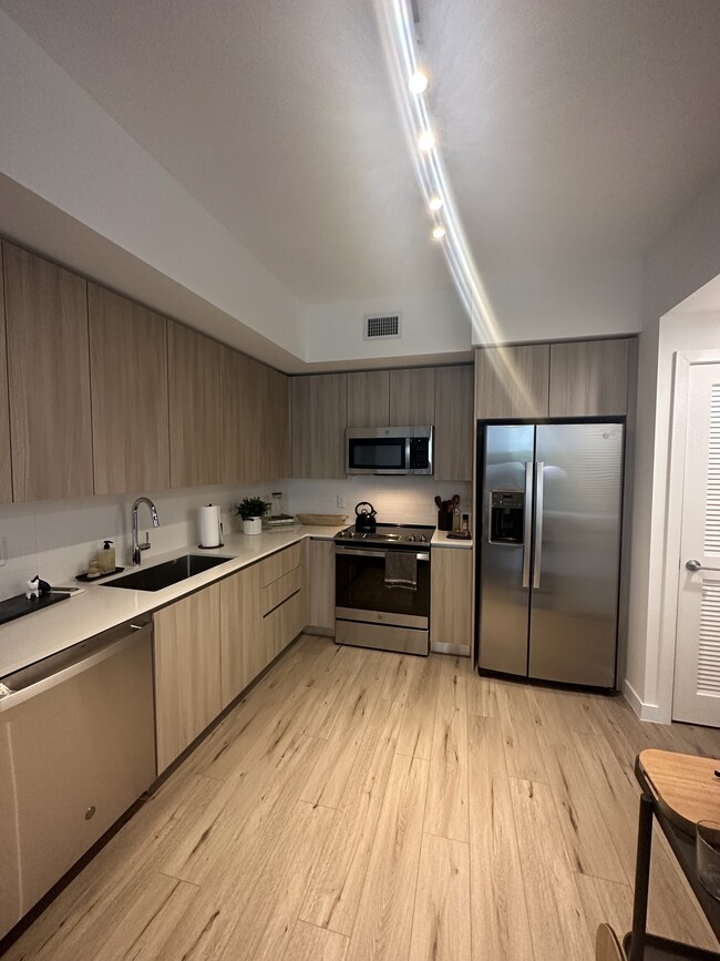 Foto del edificio - 7200 W 4th Ave