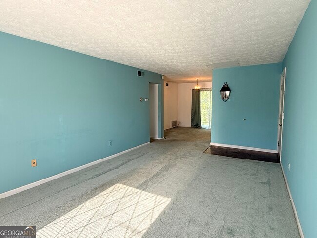 Foto del edificio - 3237 Abbeywood Dr