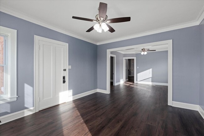 Foto del edificio - 6018 W Addison St