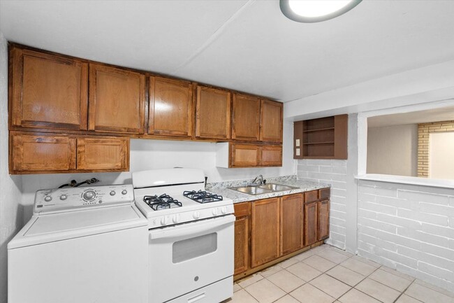Building Photo - 5620 Esperanza Dr NW