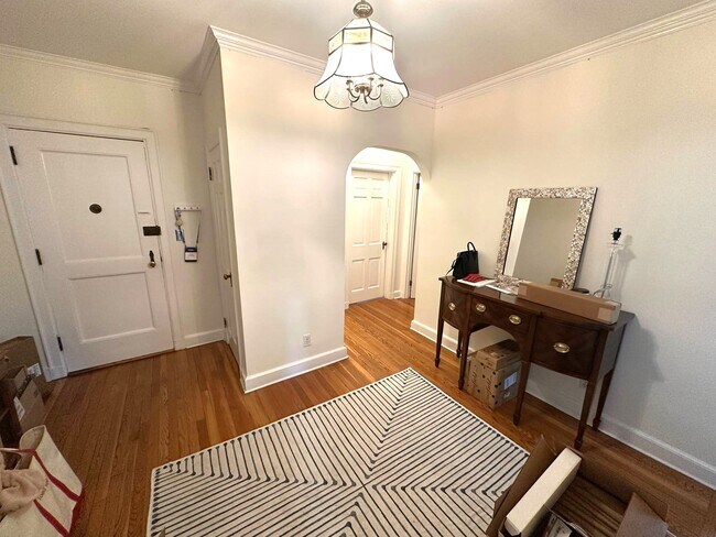 Foto del edificio - 92 Beacon St