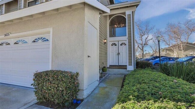 Building Photo - 26121 Las Flores