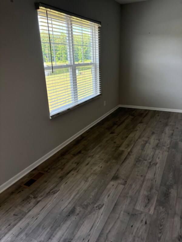 Building Photo - 138 Beaman Gates Dr SW