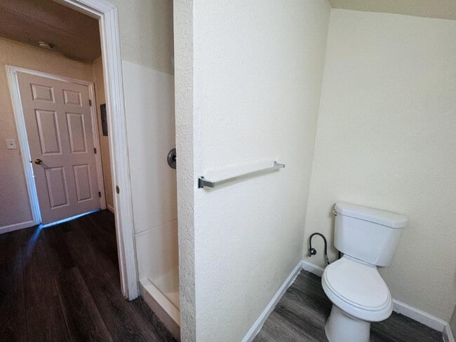 Foto del edificio - 1508 Mono Dr