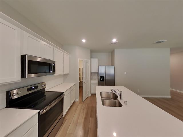 Foto del edificio - 219 Jenkinson Dr