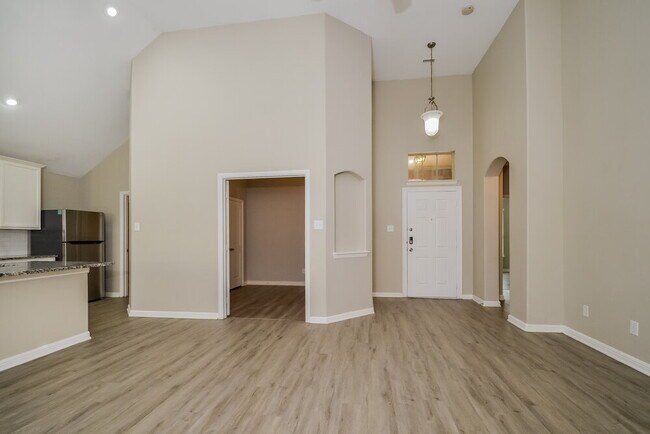 Foto del edificio - 1717 Nightingale Dr