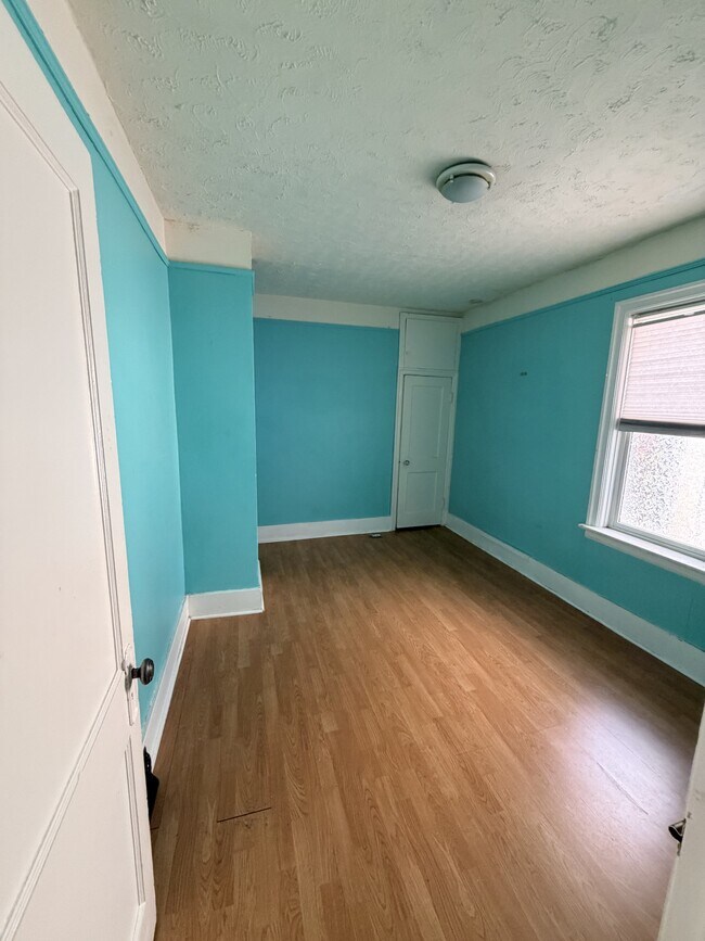 Photo du bâtiment - 627 9th St E