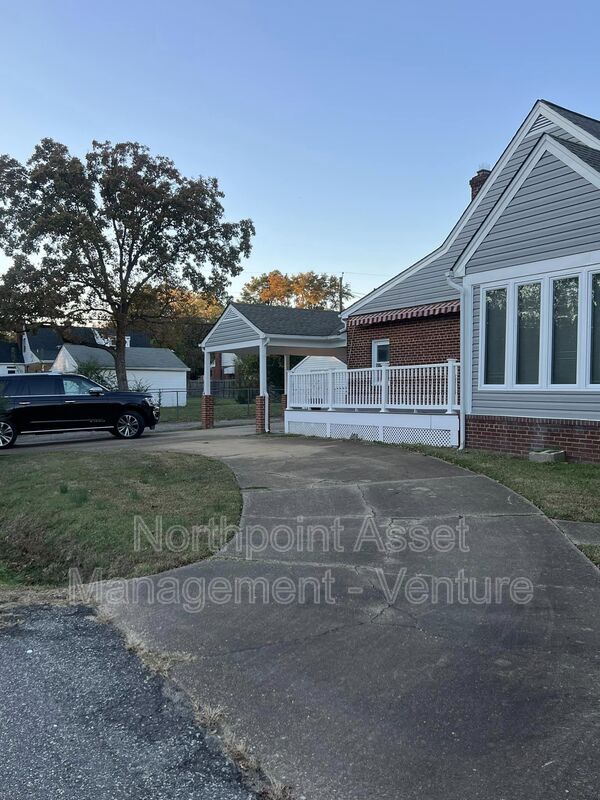 Foto del edificio - 1442 Greystone Ave