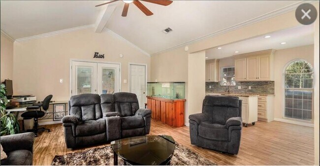 Foto del edificio - 3227 Chaparral Way